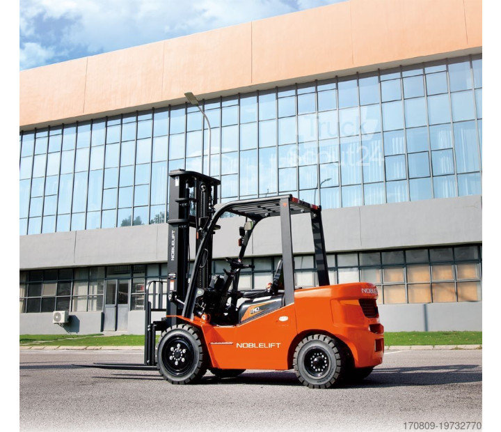 Montacargas eléctrico Noblelift CPD35