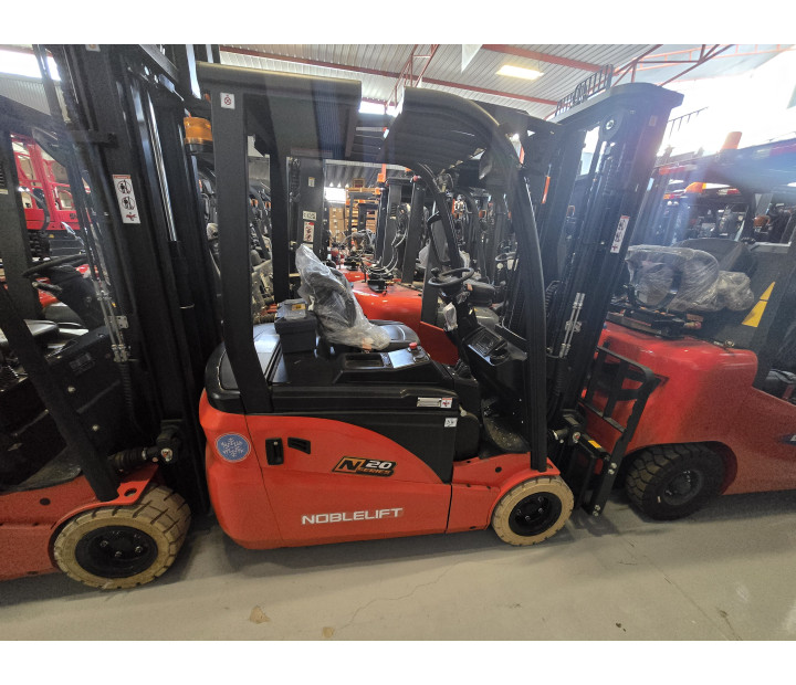 Montacargas Electrico Noblelift FE3D20N triciclo dos toneladas