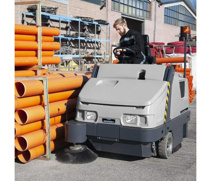 Barredora autopropulsada MACH 6