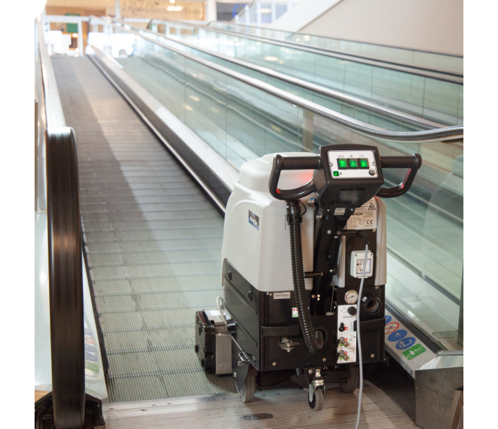 Limpia escaleras y pasillos rodantes electricos MACH EC520