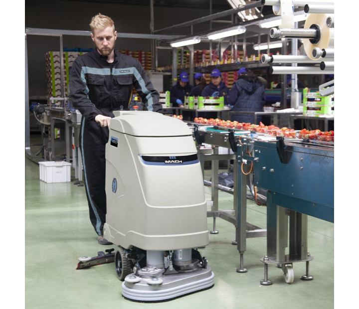 Restregadora autopropulsada eléctrica MACH M610