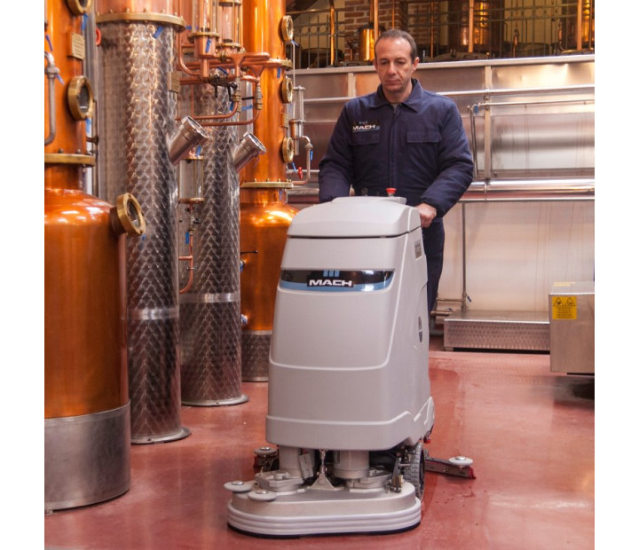 Restregadora autopropulsada eléctrica MACH M610