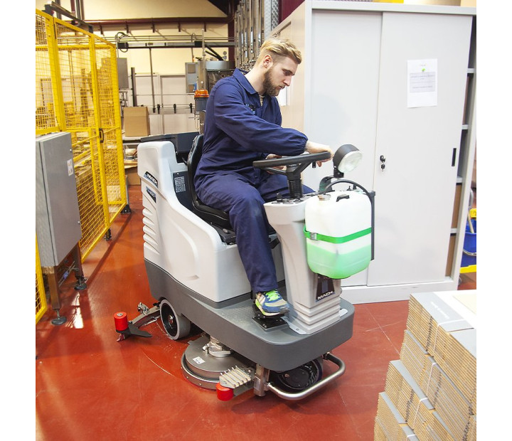 Restregadora autopropulsada eléctrica MACH M750