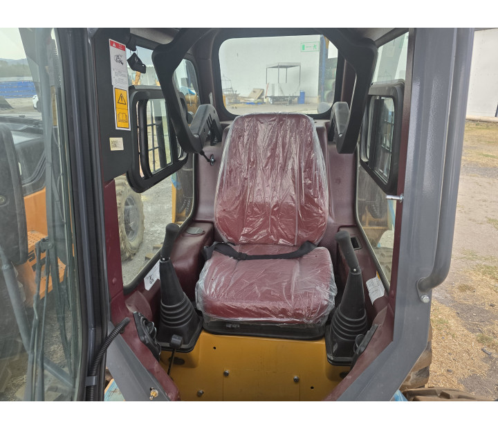 Minicargador Michigan MP63