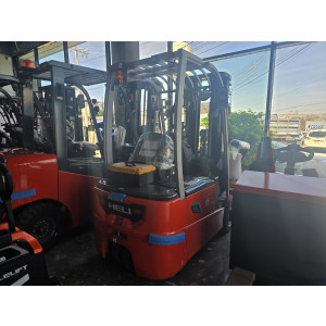 Montacargas Eléctrico Heli CPD15SQ triciclo