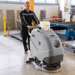 Restregadora autopropulsada electrica MACH M500