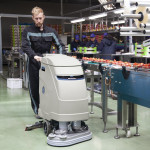 Restregadora autopropulsada eléctrica MACH M610