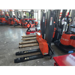 Apilador eléctrico autocargable Noblelift PS05F