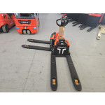 Transpaleta Electrica PTE20Q-ATOM Noblelift 2 toneladas